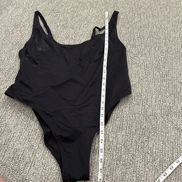 SKIMS Women's Signature Swim Scoop Neck One Piece Size 2X In Onyx - Picture 6 of 13